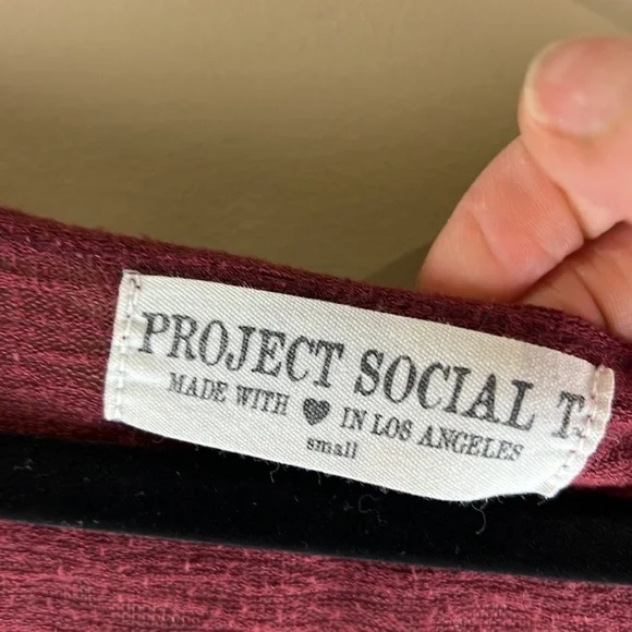 Project social  T small - Picture 2 of 2